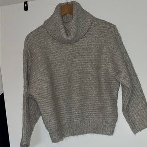 Size Med. Nordstrom 2025 Fuzzy Gray Oversized Sweater